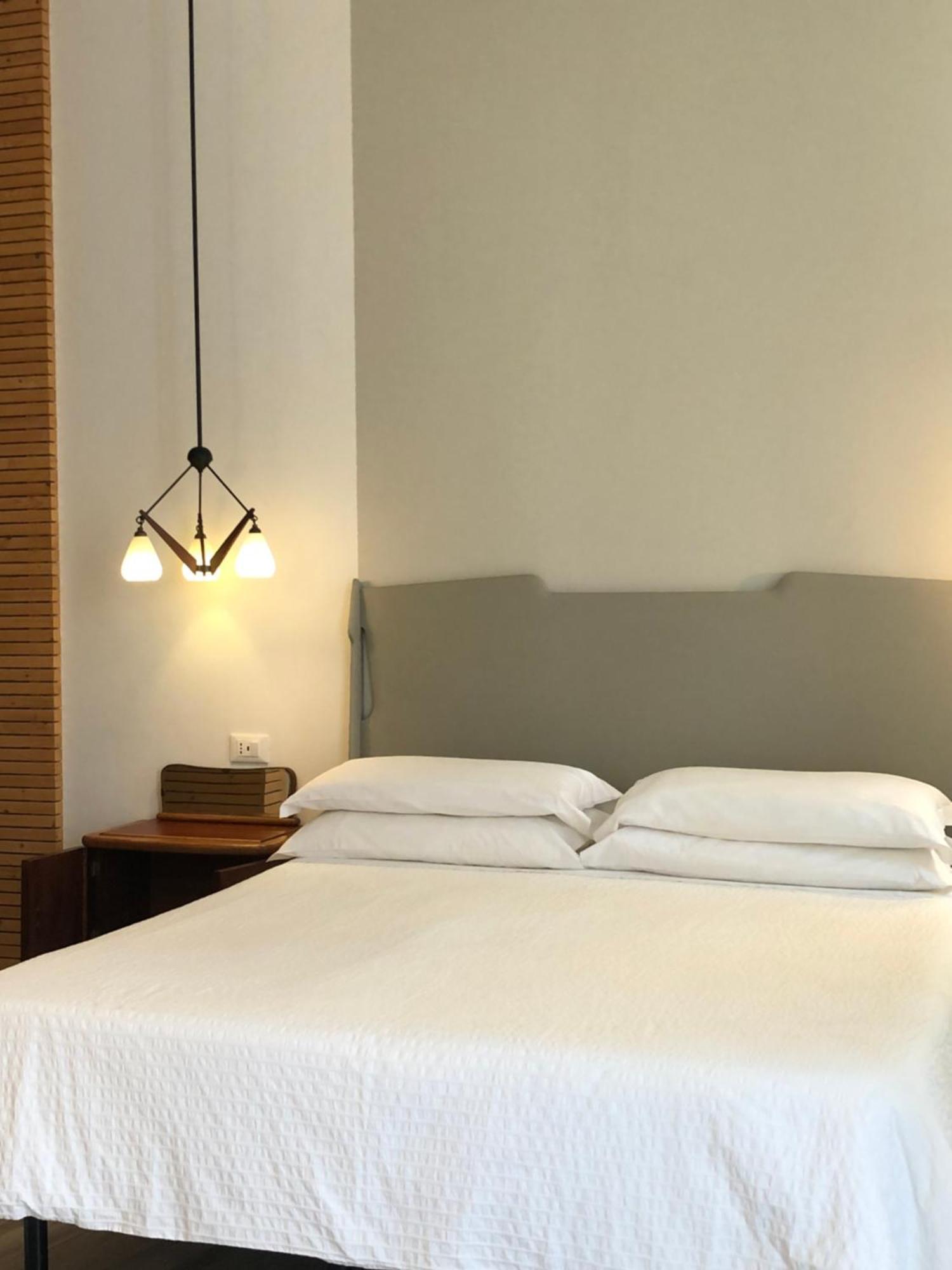 Room 55 Noto Buitenkant foto